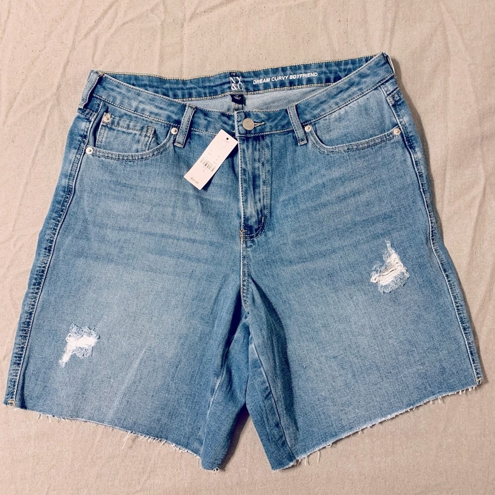 NY&C Dream Curvy Boyfriend Shorts
